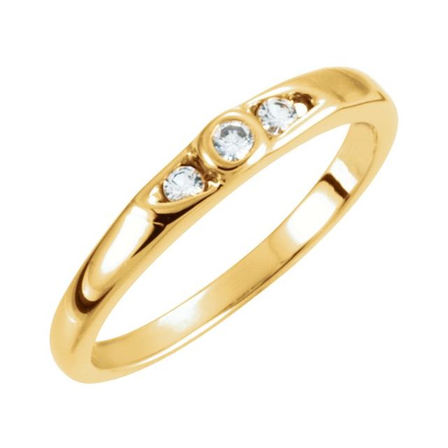 Round Sapphire Three-Stone Fashion Ring