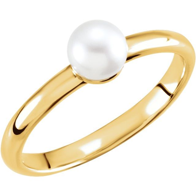 cultured freshwater pearl solitaire ring in 14k yellow gold