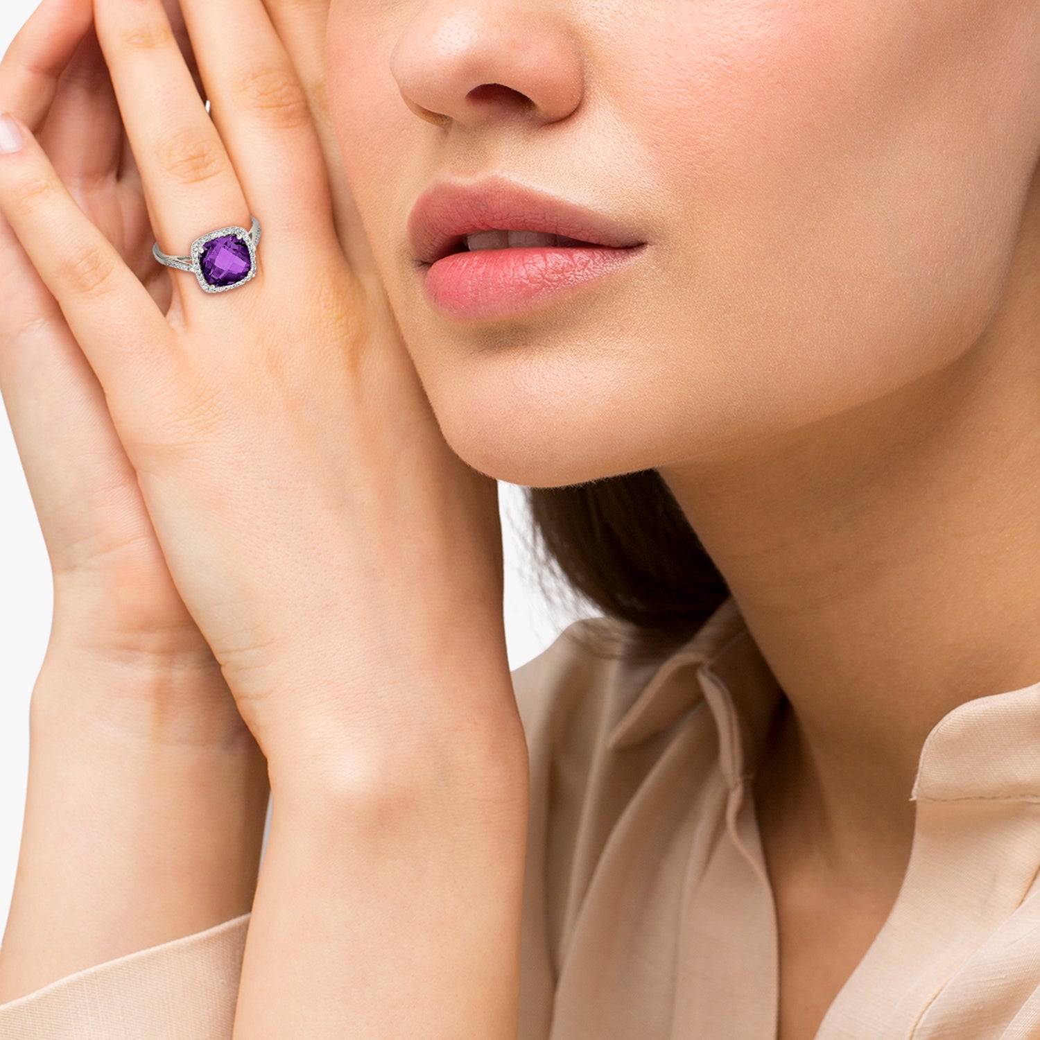Diamond & Cushion-Cut Amethyst Cocktail Ring 14k White Gold (3.70ct) on Woman