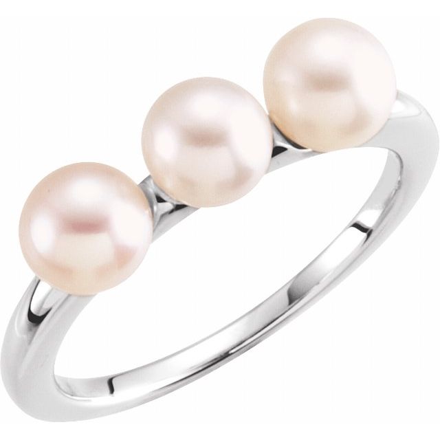 three-stone cultured pearl ring in 14k yellow gold
