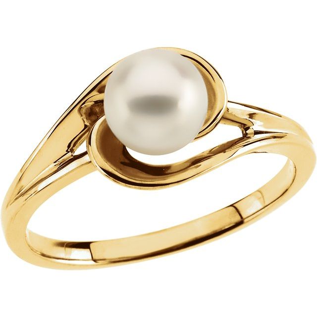 akoya cultured pearl solitaire ring in 14k yellow gold