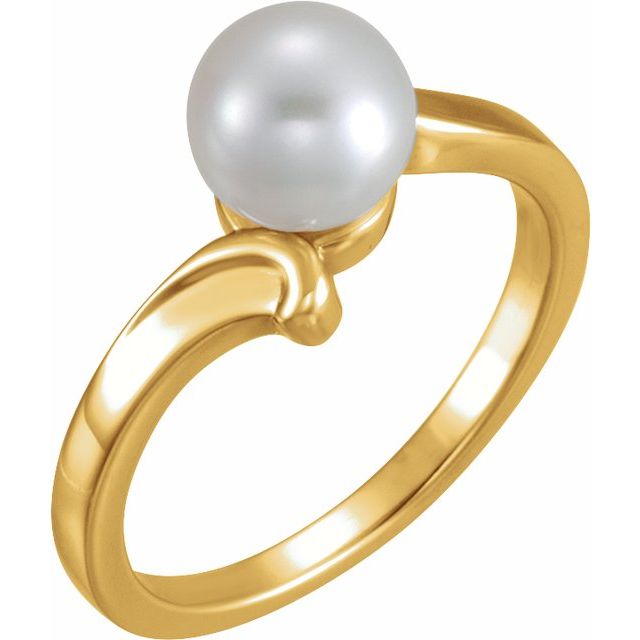 low-profile freshwater pearl ring in 14k yellow gold