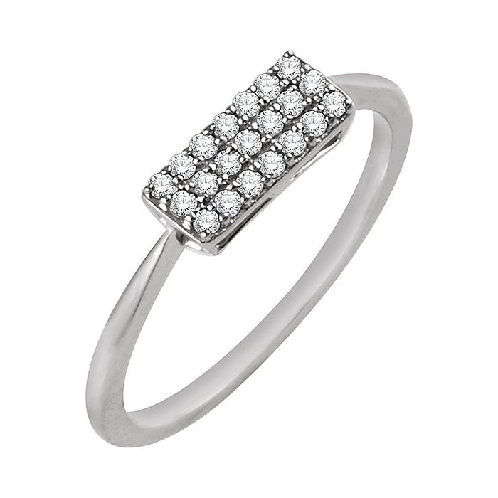 Diamond cluster ring in 14K White Gold