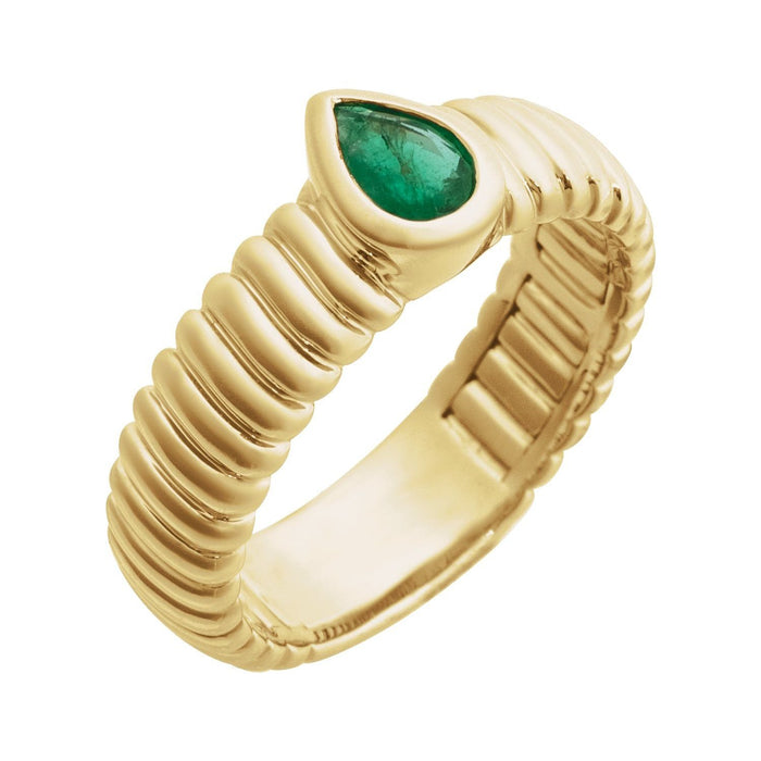 pear-shaped natural emerald ring in 14k Yellow Gold